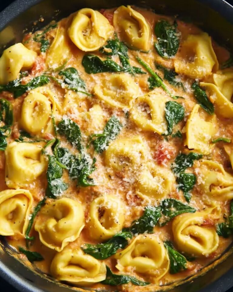 Creamy Crockpot Tortellini with Sausage and Spinach Recipe