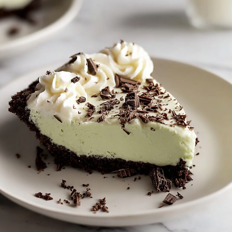Indulgent Grasshopper Pie: Cool Minty Bliss for Gatherings Recipe